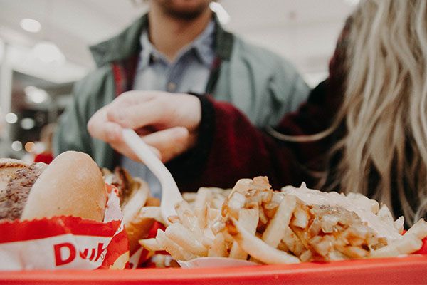 Publicités alimentaires : quelles régulations contre l'obésité des jeunes ?